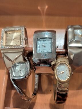 Set Of 5 Silver-Tone Women's Fashion Bracelet Watches